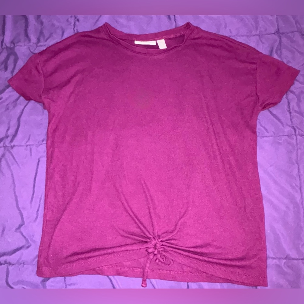Girls Short Sleeve Burgundy Tee size XL/14